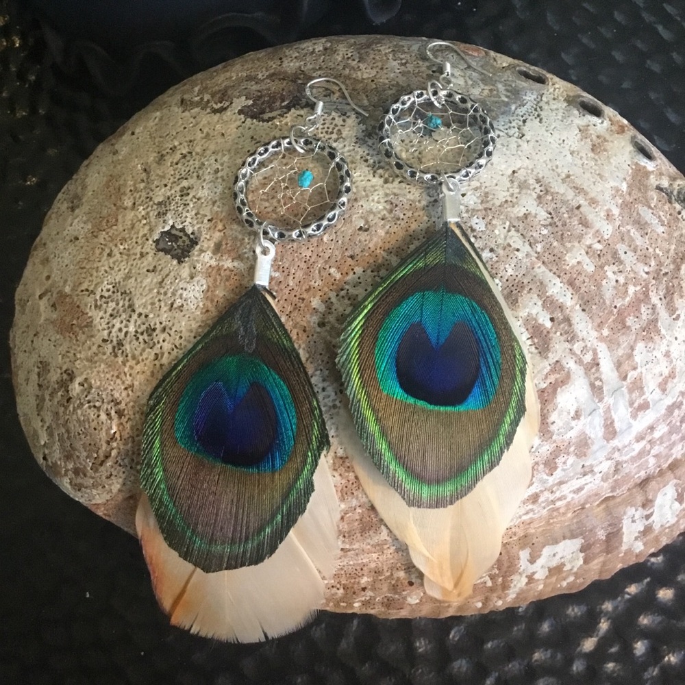 Hand Craft Artisan Bohemian Tribal Dream Catcher Duster Feather Pierced Earrings - Picture 8 of 16